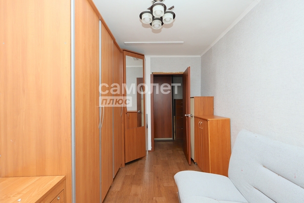 
  Продается 4-комн. квартира, 60.5 м², Строителей б-р, д. 33
. Фото 14.