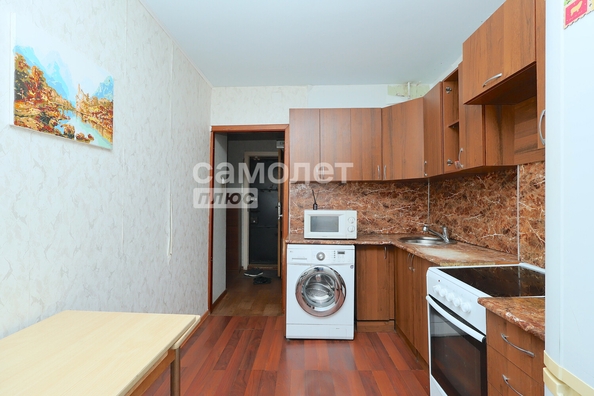 
  Продается 4-комн. квартира, 60.5 м², Строителей б-р, д. 33
. Фото 21.