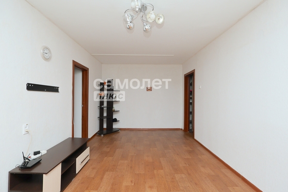 
  Продается 4-комн. квартира, 60.5 м², Строителей б-р, д. 33
. Фото 25.