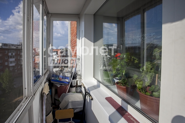 
  Продается 3-комн. квартира, 50.4 м², Инициативная ул, д. 24
. Фото 5.
