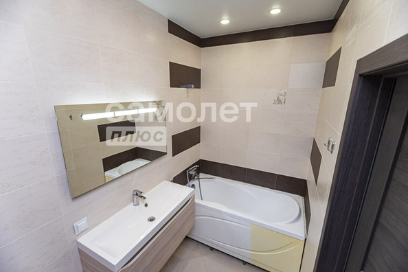 
  Продается 2-комн. квартира, 57 м², Строителей б-р, д. 57/1
. Фото 24.