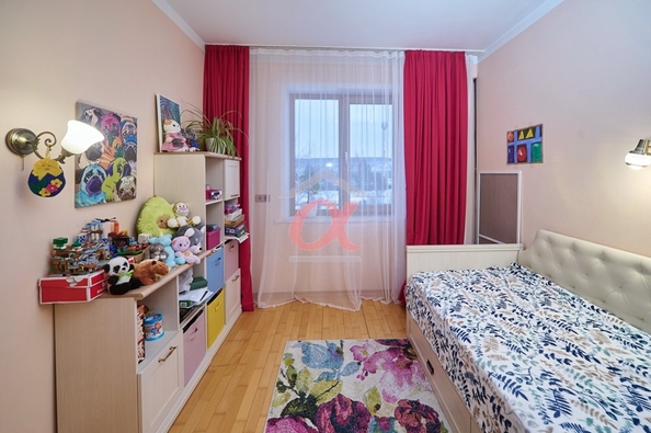 
  Продается 4-комн. квартира, 75.6 м², Московский пр-кт, д. 35
. Фото 1.