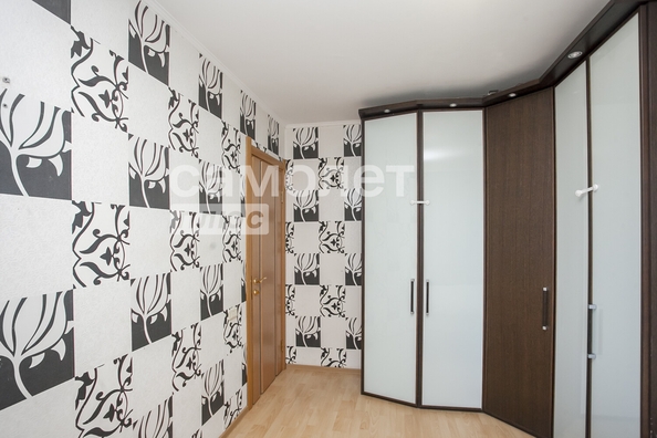 
  Продается 4-комн. квартира, 81.6 м², Молодежный пр-кт, д. 11
. Фото 9.