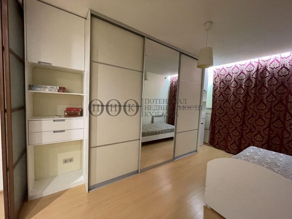 
  Продается 3-комн. квартира, 94 м², Октябрьский пр-кт, д. 36
. Фото 3.