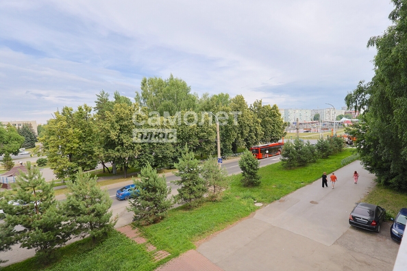 
  Продается 4-комн. квартира, 60.5 м², Строителей б-р, д. 33
. Фото 27.