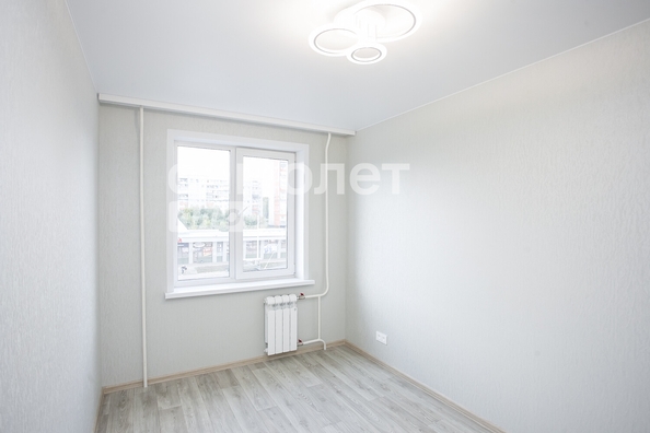 
  Продается 2-комн. квартира, 43 м², Строителей б-р, д. 42
. Фото 4.