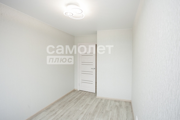 
  Продается 2-комн. квартира, 43 м², Строителей б-р, д. 42
. Фото 5.