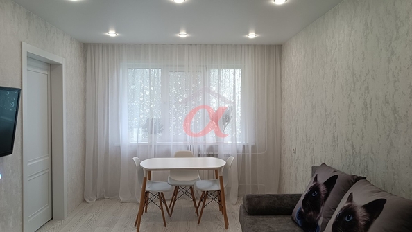 
  Продается 4-комн. квартира, 47 м², Строителей б-р, д. 27б
. Фото 3.