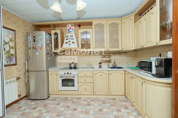 
  Продается 3-комн. квартира, 96.7 м², Юрия Двужильного ул, д. 10
. Фото 6.