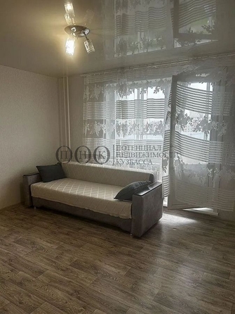
  Продается 1-комн. квартира, 41.1 м², Авроры ул, д. 10
. Фото 2.