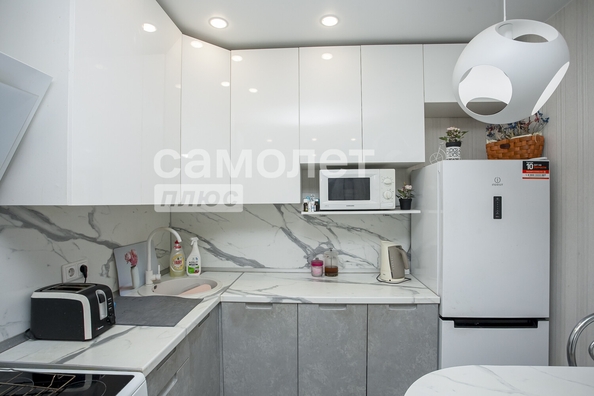 
  Продается 2-комн. квартира, 53.8 м², Строителей б-р, д. 28
. Фото 5.