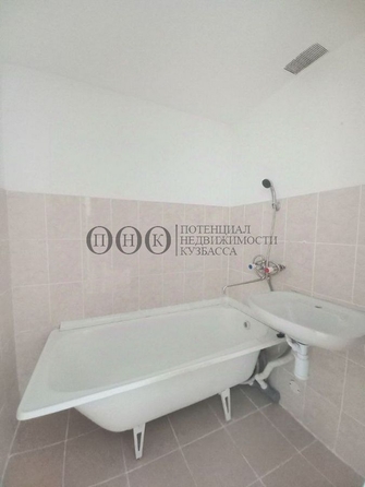 
  Продается 2-комн. квартира, 49.6 м², Веры Волошиной ул, д. 45а
. Фото 13.