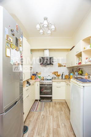 
  Продается 2-комн. квартира, 44.6 м², Кедровый б-р, д. 8
. Фото 2.