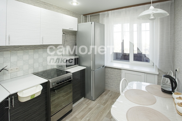 
  Продается 3-комн. квартира, 61 м², Веры Волошиной ул, д. 28
. Фото 11.