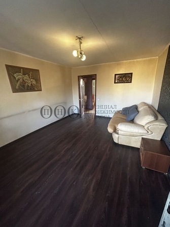 
  Продается 2-комн. квартира, 68.3 м², Глинки ул, д. 5
. Фото 4.