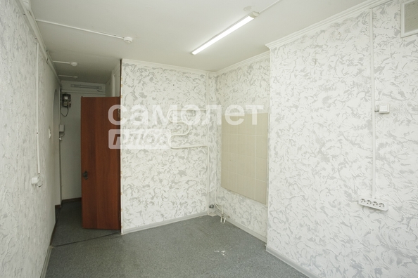 
  Продается 3-комн. квартира, 46.3 м², Васильева ул, д. 11
. Фото 18.