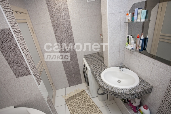 
  Продается 2-комн. квартира, 56.5 м², Строителей б-р, д. 1
. Фото 10.