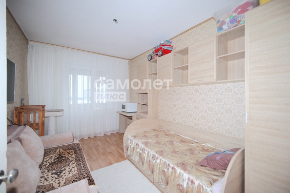 
  Продается 3-комн. квартира, 64 м², Шахтеров пр-кт, д. 85
. Фото 1.