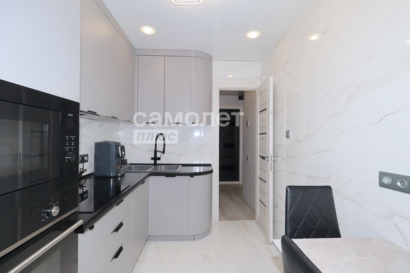 
  Продается 3-комн. квартира 59 м². Фото 1.