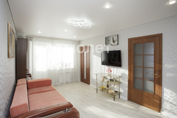 
  Продается 4-комн. квартира 60.6 м². Фото 1.
