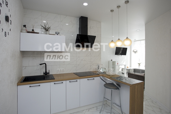 
  Продается 1-комн. квартира 37.3 м², в ЖК Сибирские просторы, дом 1 корпус 3. Фото 3.