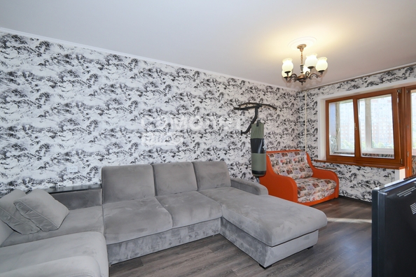 
  Продается 3-комн. квартира 64.4 м². Фото 1.