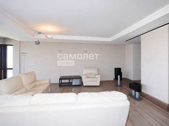 
  Продается 3-комн. квартира 210.2 м². Фото 8.