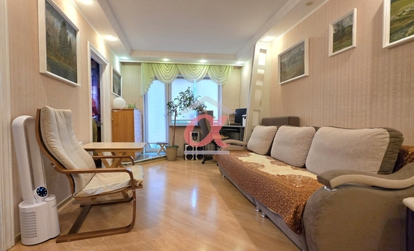 
  Продается 4-комн. квартира 60.5 м². Фото 1.