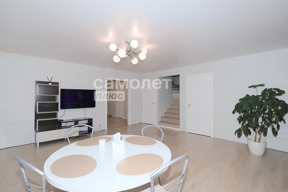 
  Продается коттедж 201.1 м². Фото 1.
