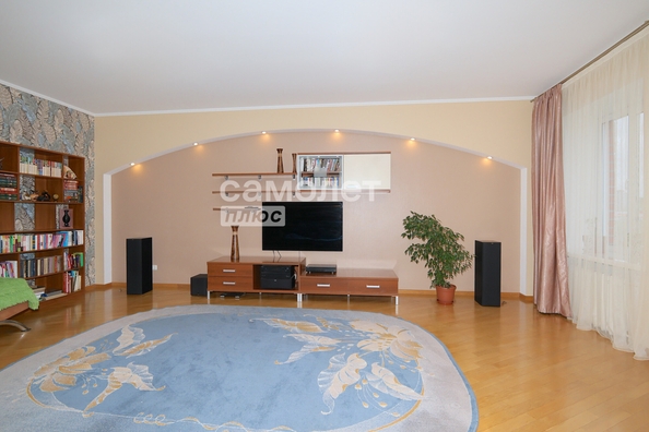 
  Продается 4-комн. квартира 133.3 м². Фото 10.