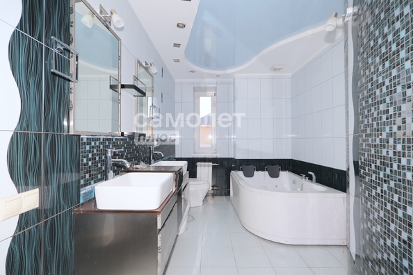 
  Продается коттедж 355.5 м², в КП Маленькая Италия. Фото 1.