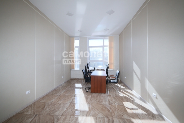 
  Сдается универсальное помещение 200 м². Фото 1.