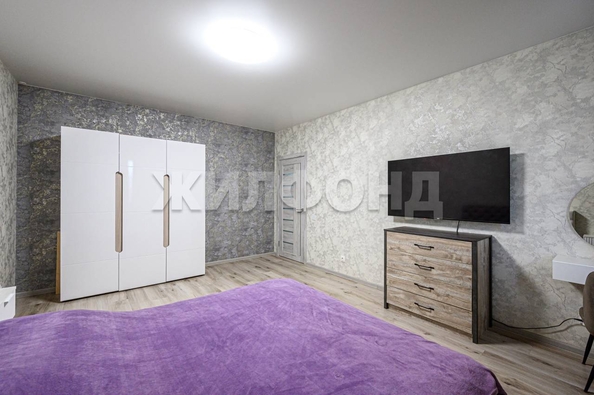 
   Продам 1-комнатную, 50.9 м², Кирова ул, 242

. Фото 14.