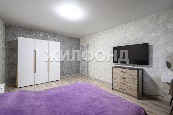 
   Продам 2-комнатную, 50.9 м², Кирова ул, 242

. Фото 12.