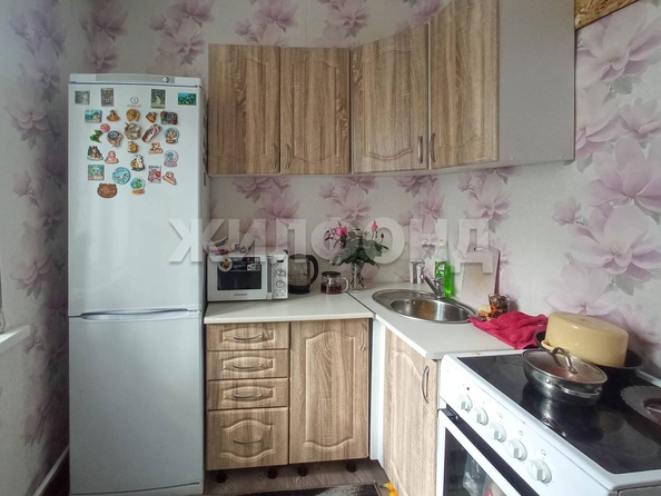 
  Продается 2-комн. квартира, 39.6 м², Падунская ул, д. 10
. Фото 2.