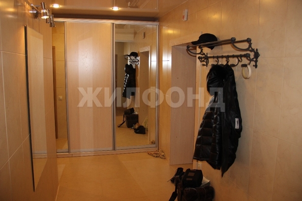
  Сдается 3-комн. квартира, 75 м², Каменская ул, д. 56/2
. Фото 1.