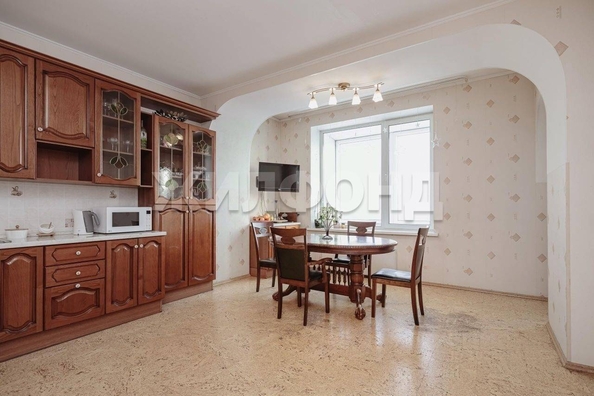 
  Продается 3-комн. квартира, 158 м², Коммунистическая ул, д. 50
. Фото 3.