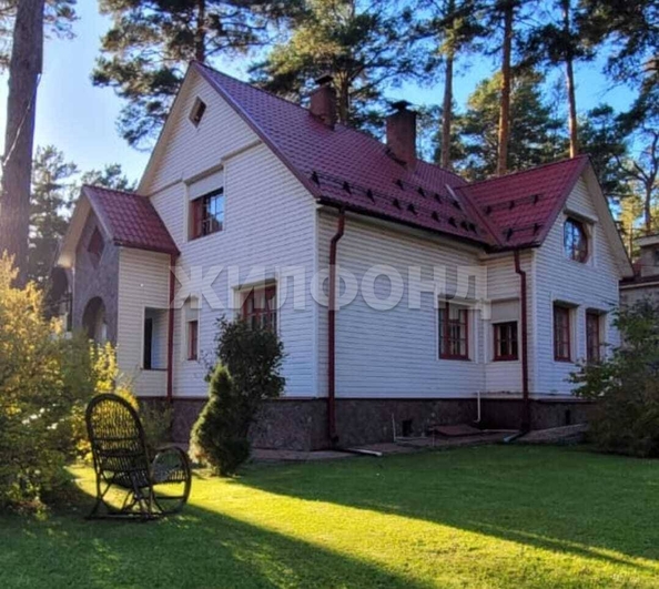 
   Продам дом, 227 м², Новосибирск

. Фото 2.