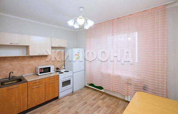 
   Продам 1-комнатную, 32.5 м², Тихвинская ул, 1

. Фото 1.