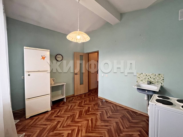 
   Продам 2-комнатную, 56.4 м², Сибирский мкр, 1

. Фото 9.