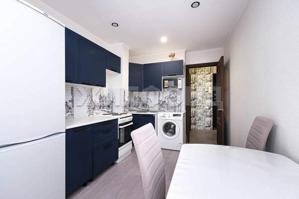 
   Продам 1-комнатную, 35.1 м², Сибиряков-Гвардейцев ул, 57

. Фото 1.