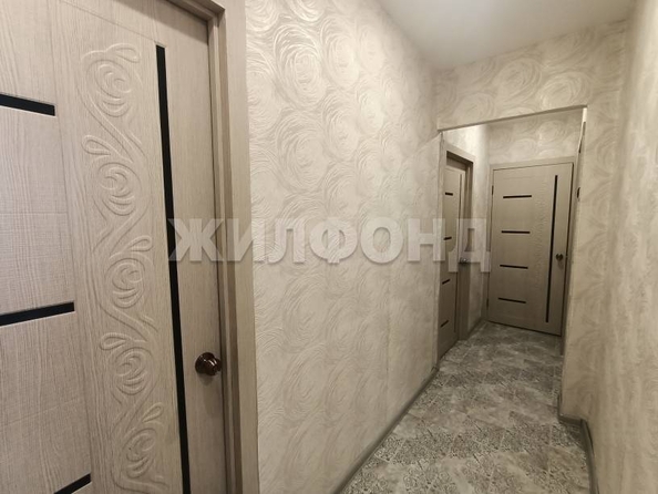 
   Продам 4-комнатную, 77.4 м², Троллейная ул, 152

. Фото 13.