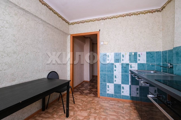 
   Продам 1-комнатную, 39.7 м², Красный пр-кт, 73

. Фото 4.