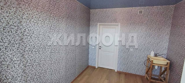 
   Продам 1-комнатную, 38.4 м², Героев Революции ул, 72

. Фото 11.