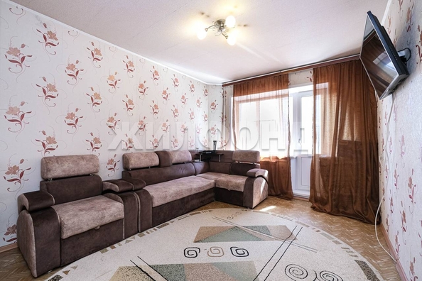 
   Продам 1-комнатную, 38.3 м², Сухарная ул, 78

. Фото 2.