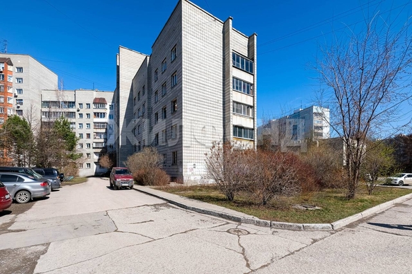 
   Продам 2-комнатную, 51.7 м², Краснообск, 218

. Фото 33.