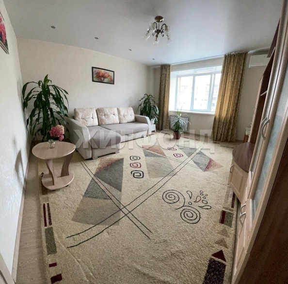 
   Продам 2-комнатную, 64.3 м², 2-я Обская ул, 69/2

. Фото 2.