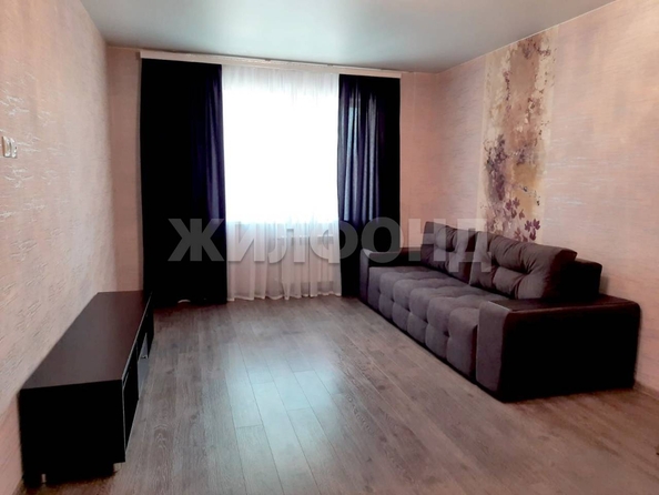 
   Продам 2-комнатную, 62.2 м², Лескова ул, 29

. Фото 3.