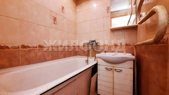 
  Продается 3-комн. квартира, 49.4 м², Солидарности ул, д. 82
. Фото 8.
