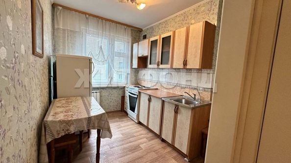 
  Продается 3-комн. квартира, 59.1 м², Бориса Богаткова ул, д. 194/4
. Фото 1.